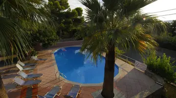 Lato Hotel