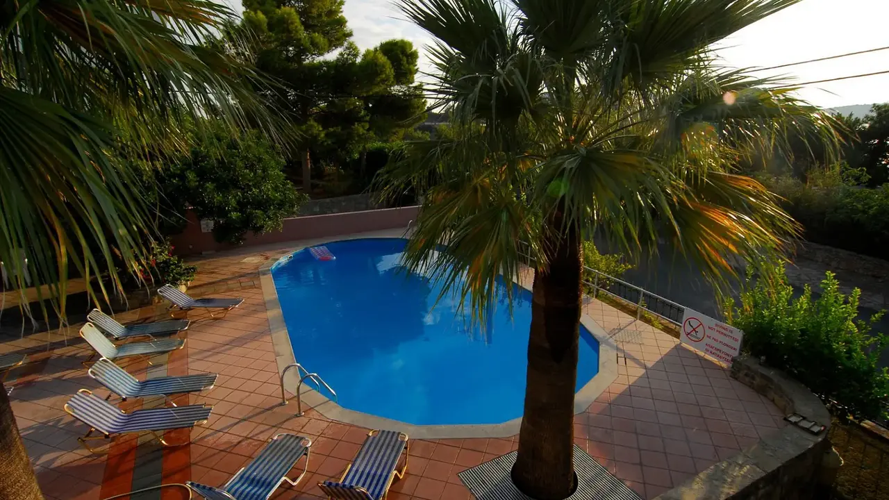 Lato Hotel