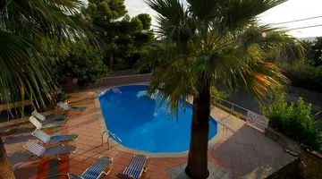 Lato Hotel