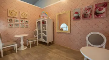 LAUR HOTEL EXPERIENCE & LAUR HOTELS ELEGANCE