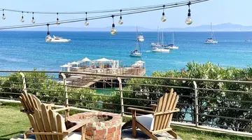 LAUR HOTEL EXPERIENCE & LAUR HOTELS ELEGANCE