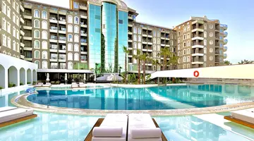 LAUR HOTEL EXPERIENCE & LAUR HOTELS ELEGANCE