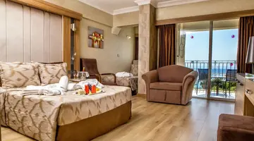 LAUR HOTEL EXPERIENCE & LAUR HOTELS ELEGANCE