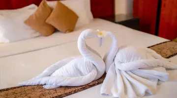 Lavanga Resort & Spa