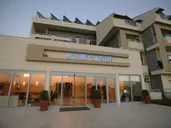 Lavitas Otel