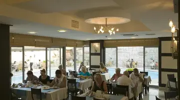 Lavitas Otel