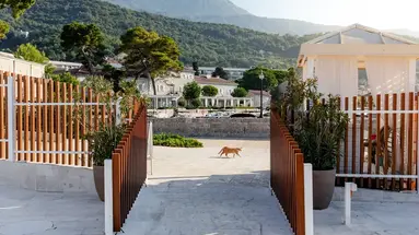 LAZURE HOTEL & MARINA