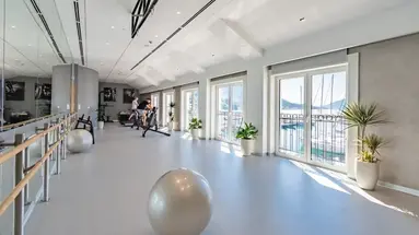 LAZURE HOTEL & MARINA