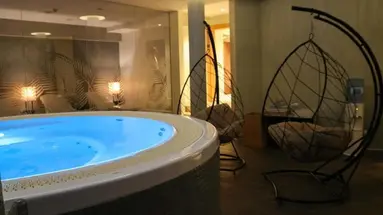 LAZURE HOTEL & MARINA
