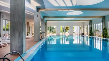 LAZURE HOTEL & MARINA