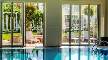 LAZURE HOTEL & MARINA