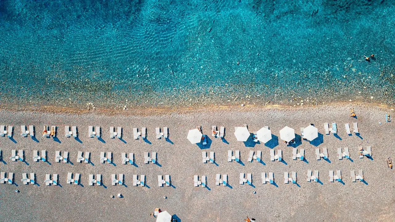 Lazure Hotel & Marina