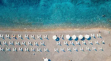 Lazure Hotel & Marina
