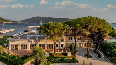 Lazure Marina and Hotel