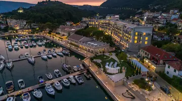 Lazure Marina and Hotel