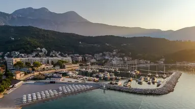 Lazure Marina and Hotel