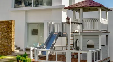 LD Plus Palm Beach