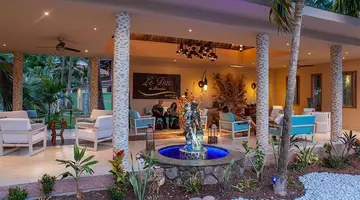 Le Duc de Praslin Hotel & Villas
