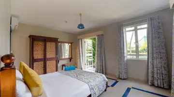 Le Grand Bleu Hotel