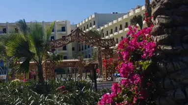 Le Jardin Aqua Park Resort