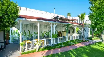 Le Jardin Resort Holiday Village