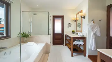 LE MENARA KHAO LAK