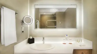 Le Meridien Abu Dhabi