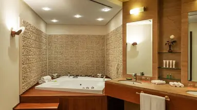 Le Meridien Al Aqah Beach Resort
