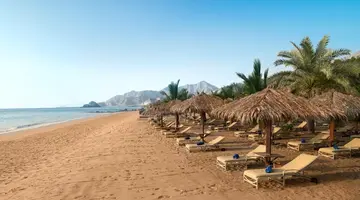 Le Meridien Al Aqah Beach Resort