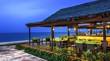 Le Meridien Al Aqah Beach Resort