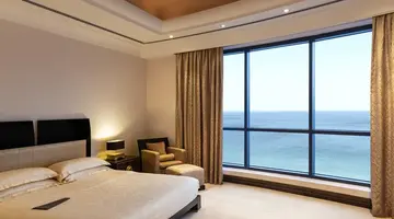 Le Meridien Al Aqah Beach Resort