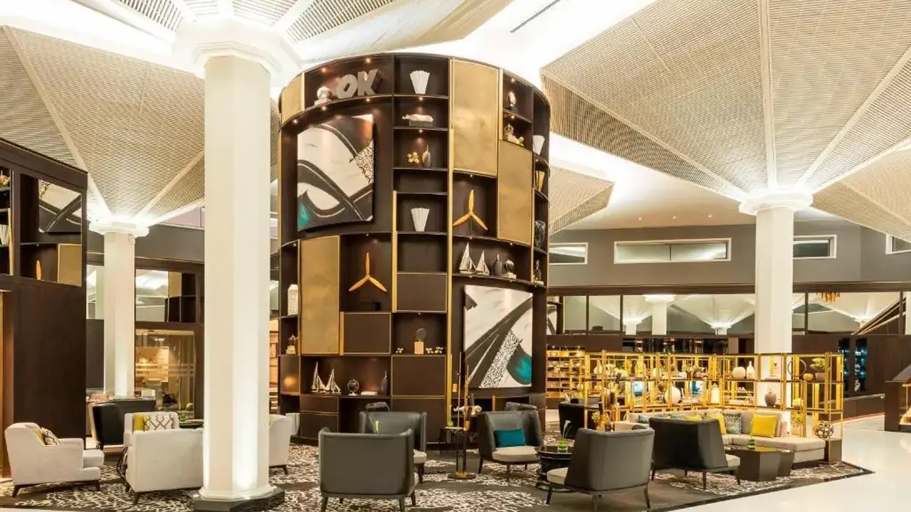 Le Meridien Dubai Hotel & Conference Centre