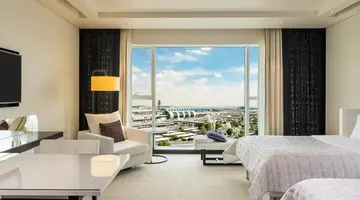 Le Meridien Dubai Hotel & Conference Centre