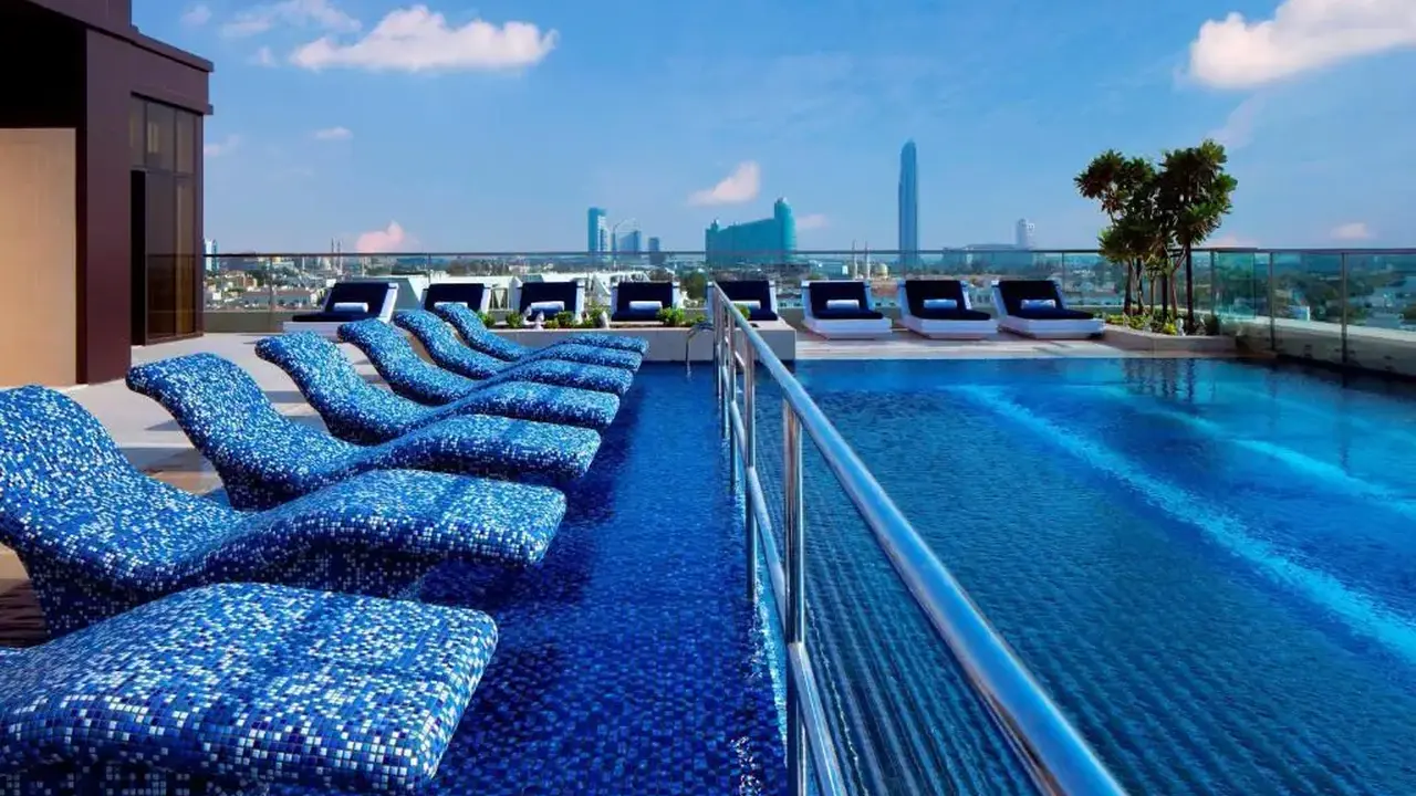 Le Meridien Dubai Hotel & Conference Centre