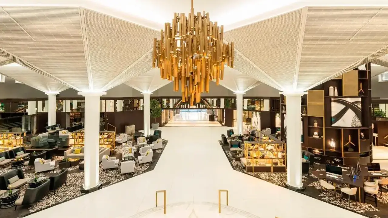 Le Meridien Dubai Hotel & Conference Centre