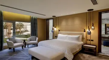 Le Meridien Dubai Hotel & Conference Centre