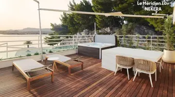 Le Meridien Lav Split