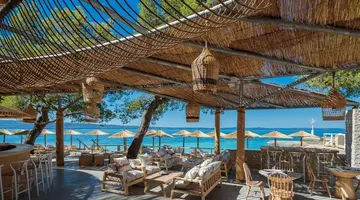 Le Meridien Lav Split