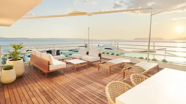 Le Meridien Lav Split