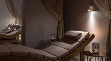 Le Meridien Lav Split