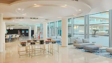 Le Meridien Lav Split