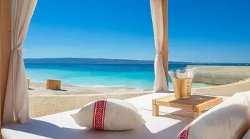 Le Meridien Lav Split
