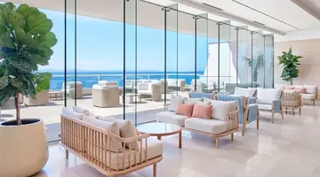 Le Meridien Lav Split