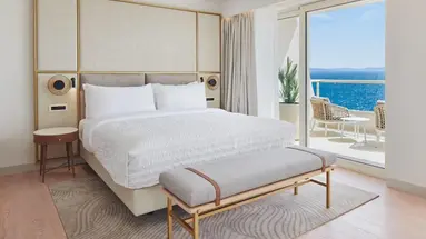 Le Meridien Lav Split