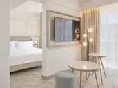 Le Meridien Lav Split