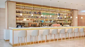 Le Meridien Lav Split