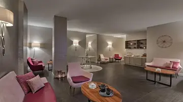 Le Meridien Lav Split