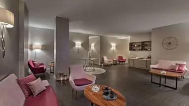 Le Meridien Lav Split