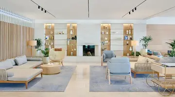 Le Meridien Lav Split