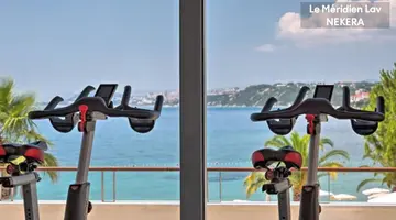 Le Meridien Lav Split